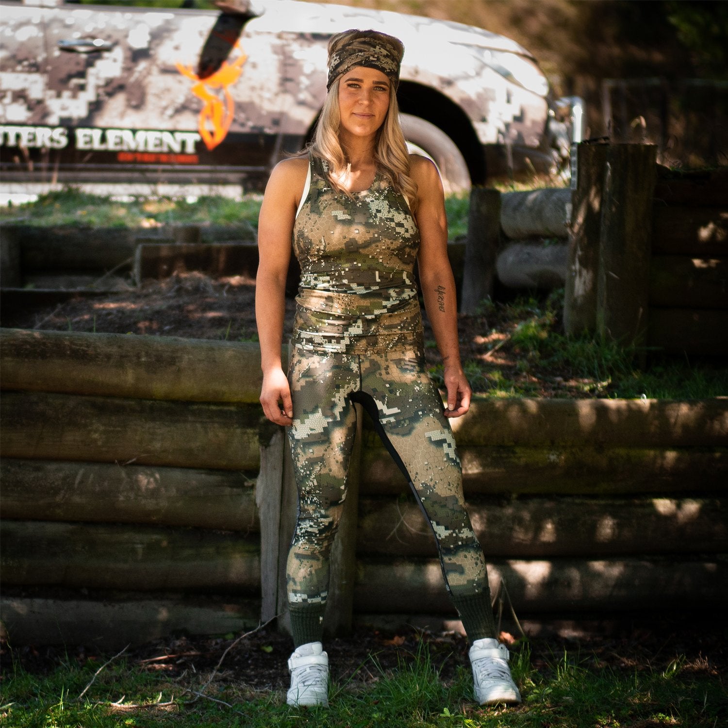 Rifle Scope Leggings and T-shirt Outfit Set / Sniper Gun Target / Womens  Hunting Leggings / Girl Gamer Shirt / Nerd Geek Gifts / FPS Gaming -   Canada